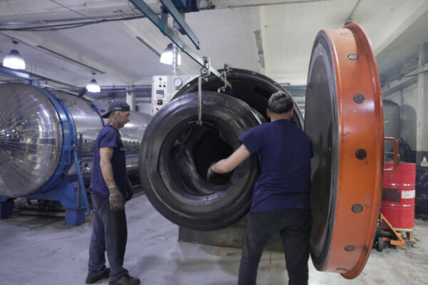 Proceso de renovado que reutiliza la carcasa